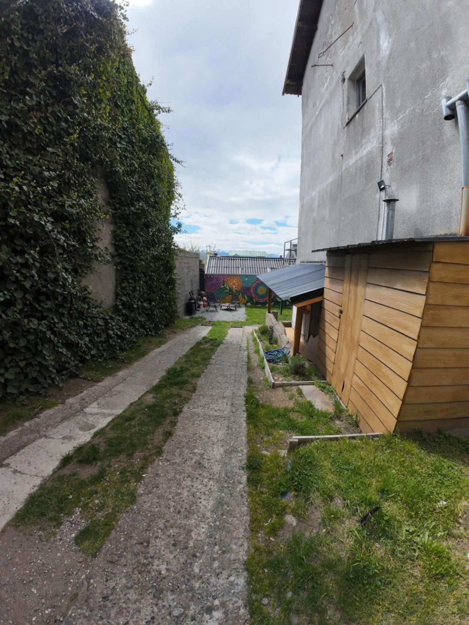 Temiscira Hostel Bariloche Buitenkant foto