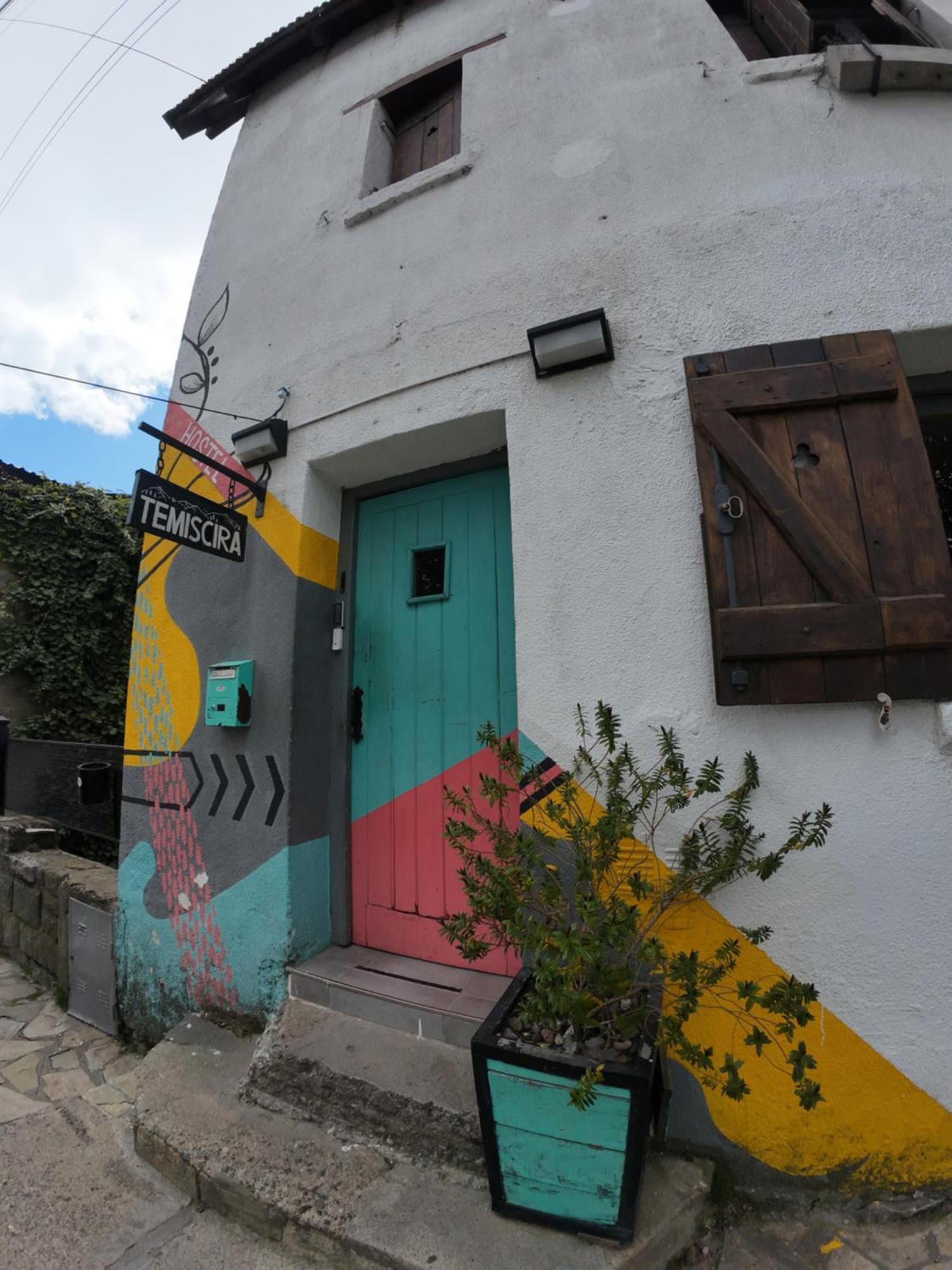 Temiscira Hostel Bariloche Buitenkant foto
