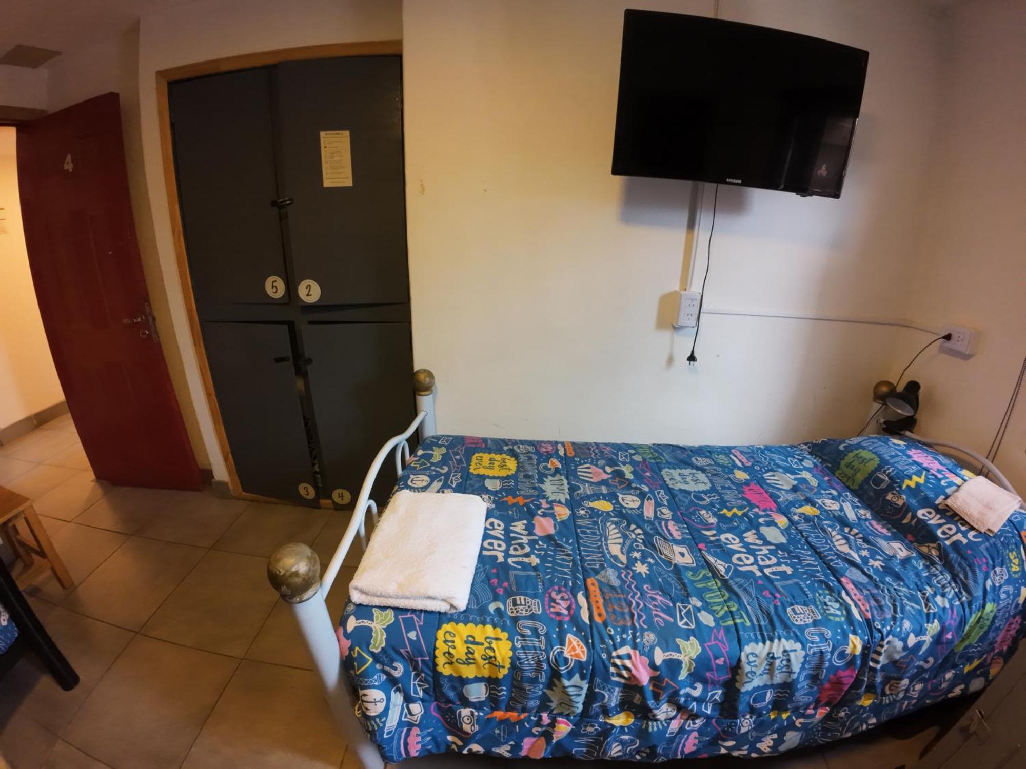 Temiscira Hostel Bariloche Buitenkant foto