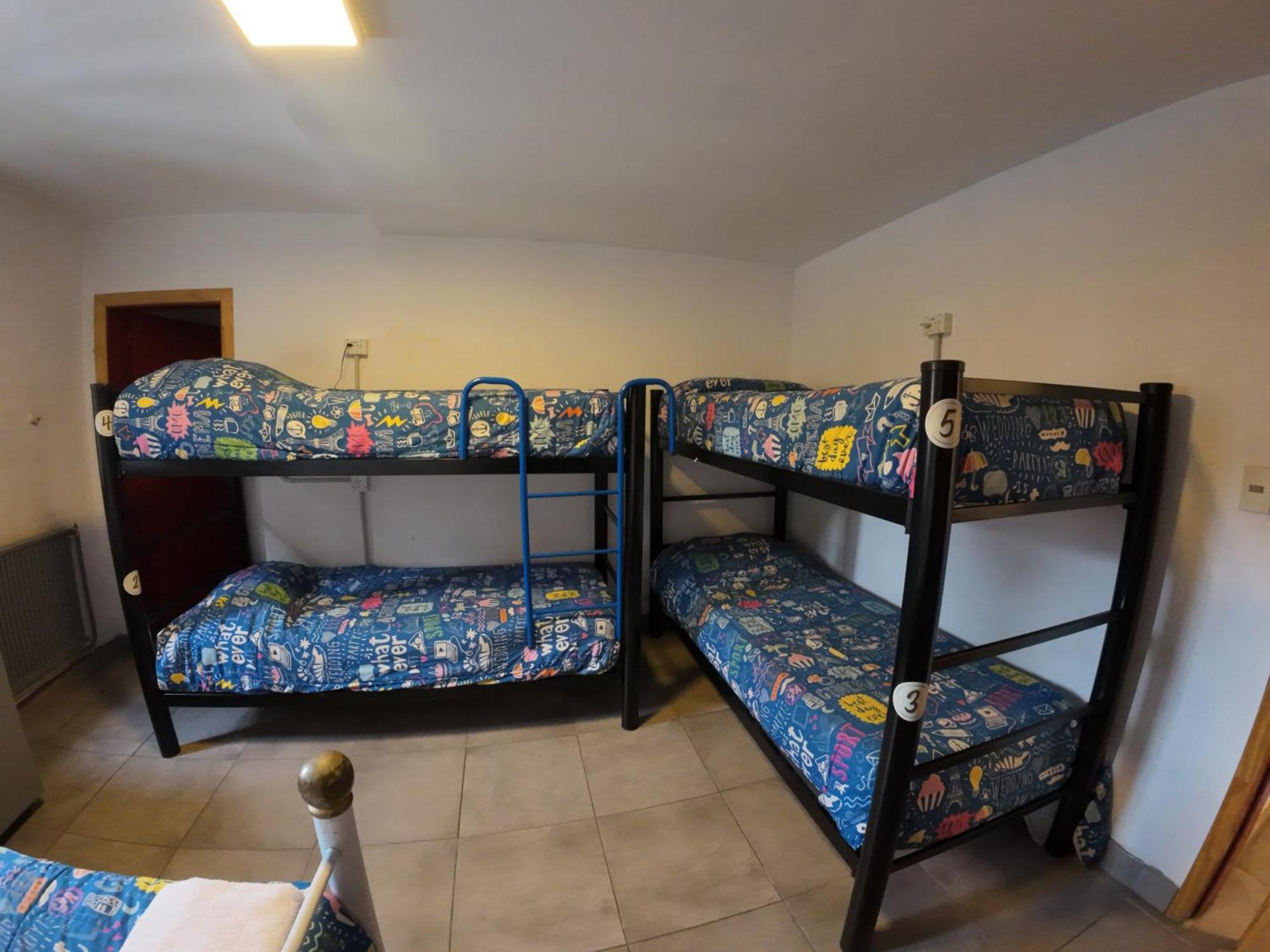 Temiscira Hostel Bariloche Buitenkant foto