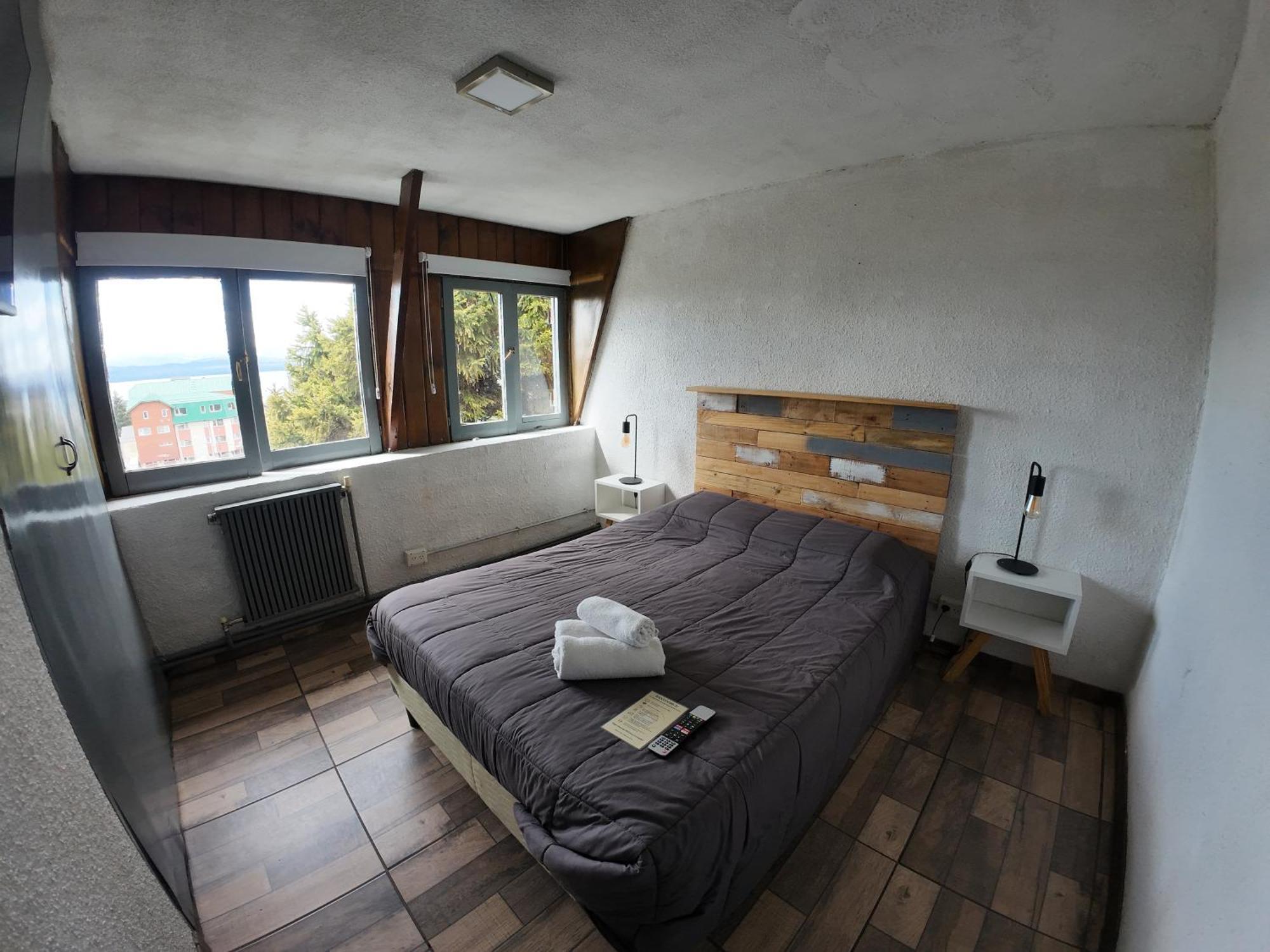 Temiscira Hostel Bariloche Buitenkant foto